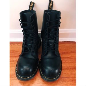 DR MARTEN 1919 BOOTS